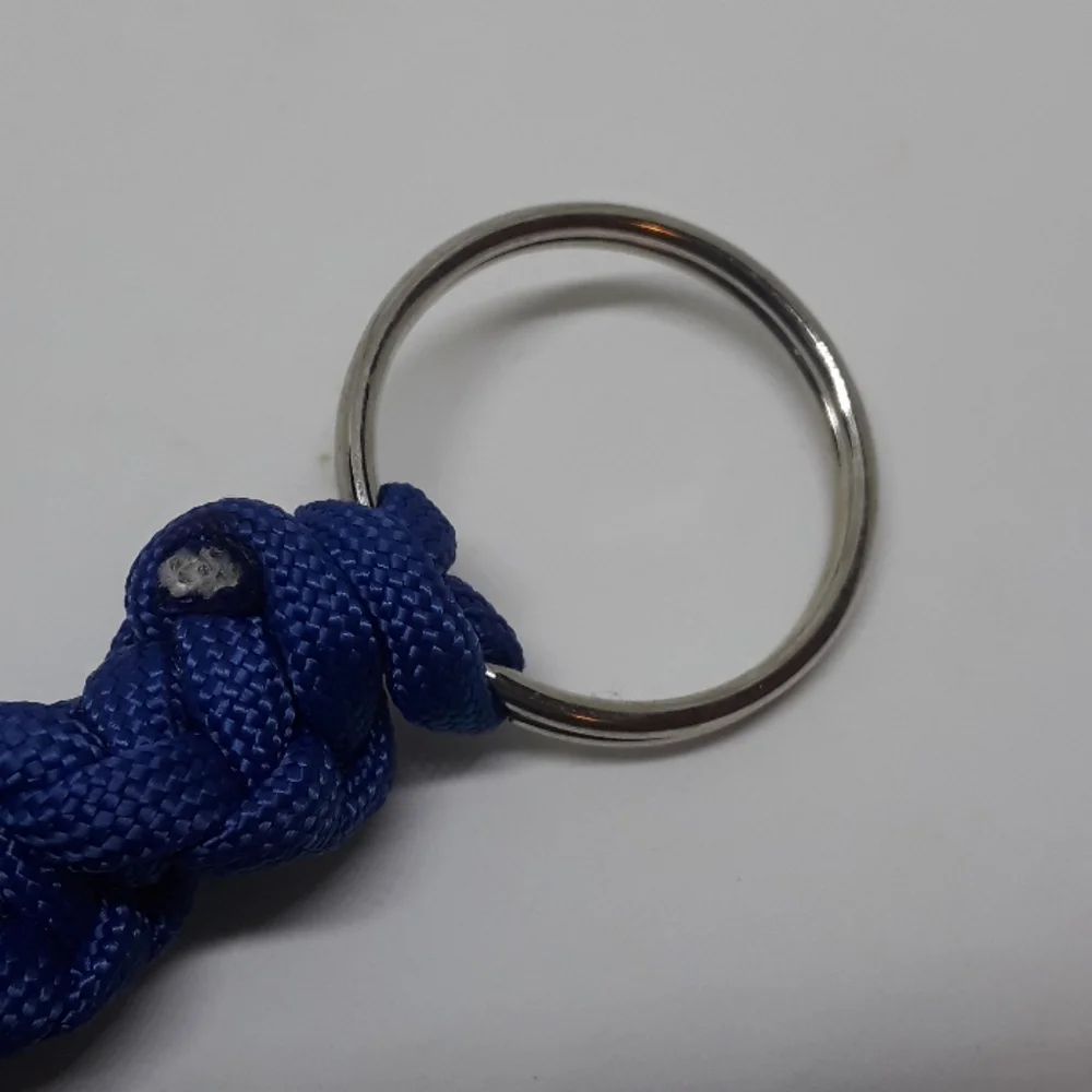 550 paracord keychain